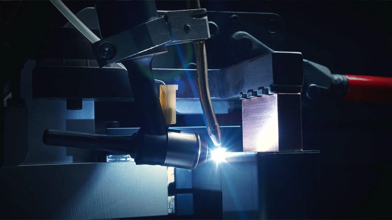 Industrial corporate film for Gerätewerk Matrei (GWM) – high-end video production by Schnittraum.