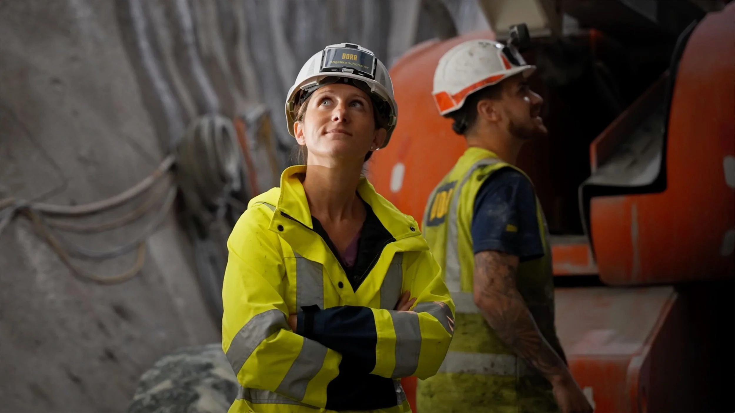 Frauen im Tunnelbau: Portrait über Porr-Bauleiterin Angelika Schönauer (MINT-Fokus). Produziert von der Filmproduktion Schnittraum.