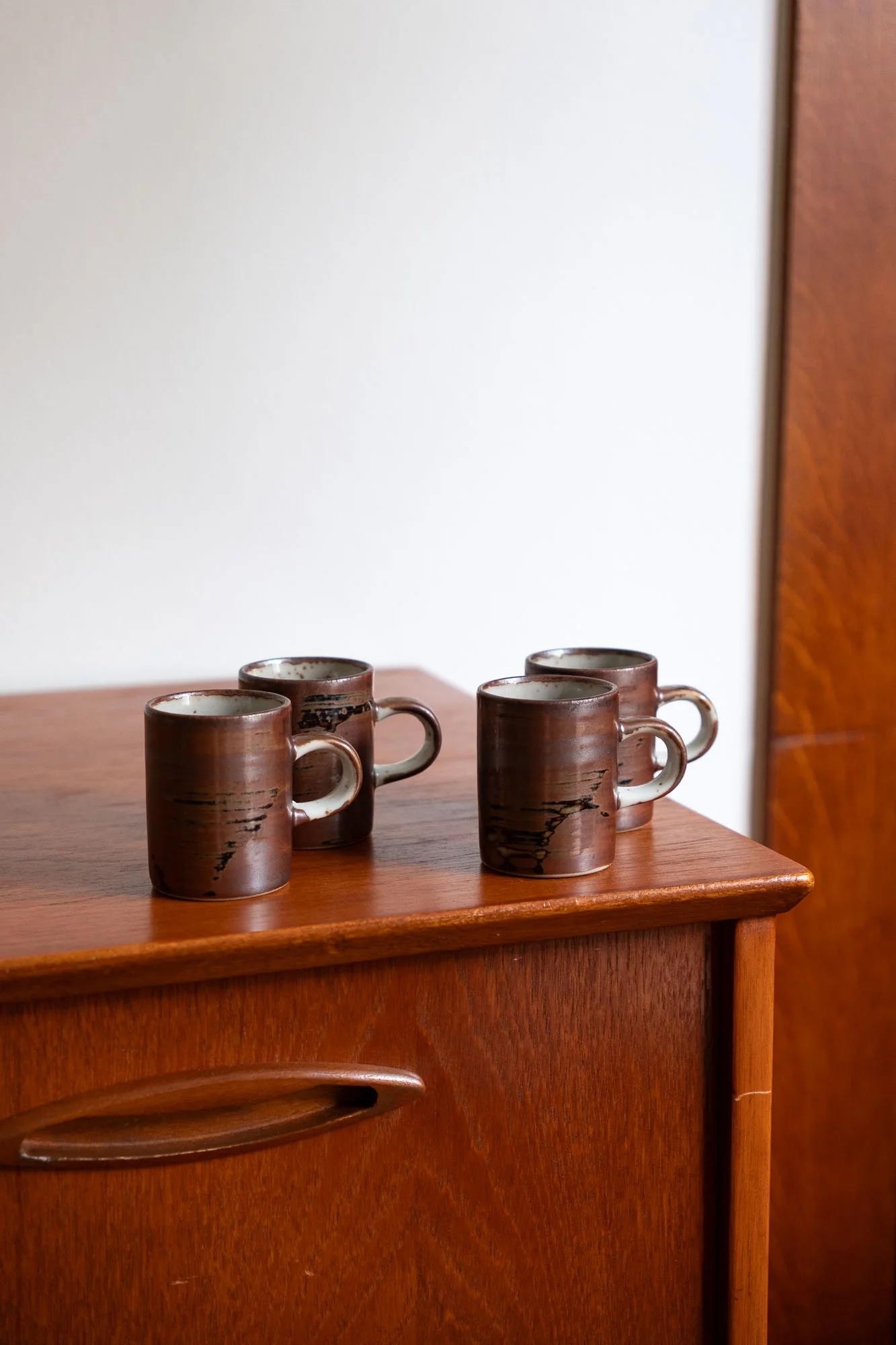Tasses-à-café-grès-vintage-Pupilles-Vintage-Rennes5.jpg