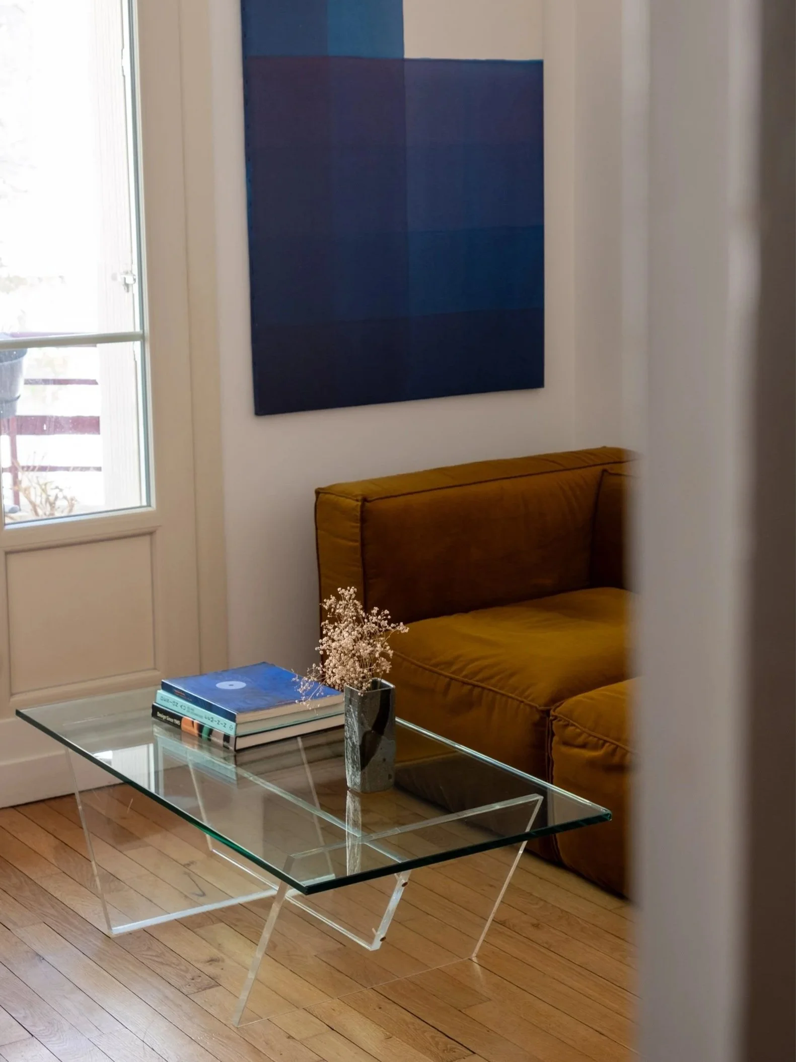 Table basse en verre et plexiglas - Design années 70