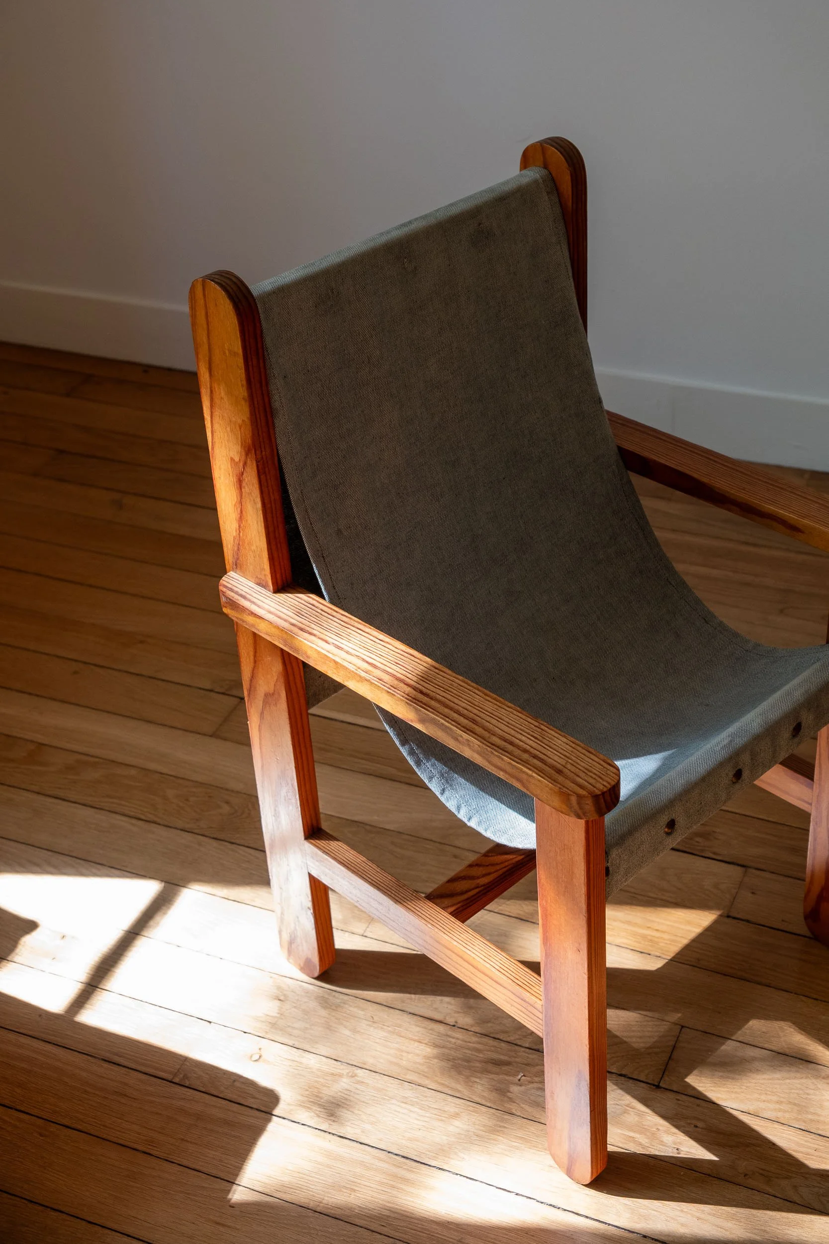 Chaise-enfant-vintage-bois-et-tissu-transat-fauteuil-Pupilles-Vintage-Rennes7.jpg