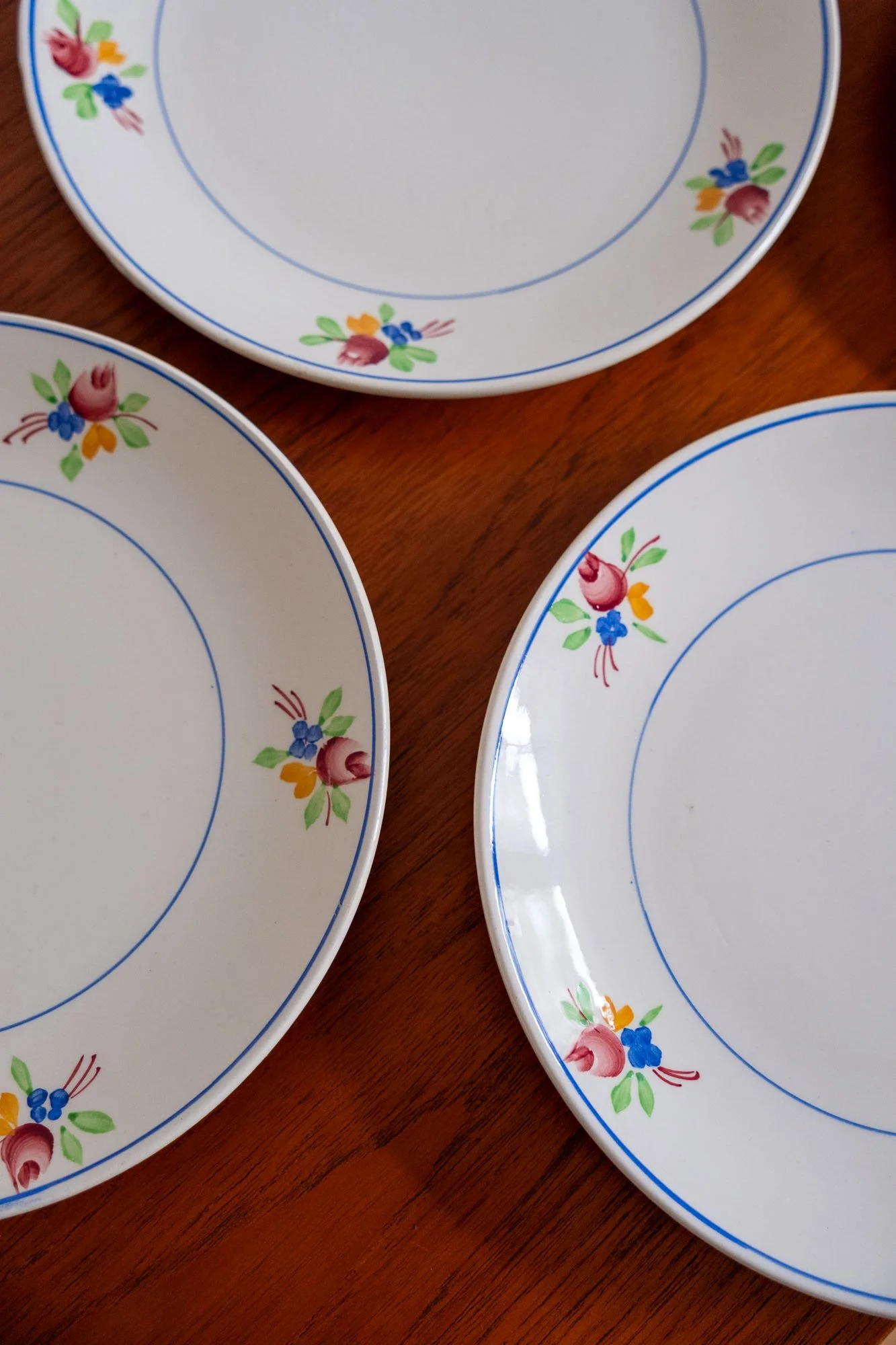 Assiettes-à-dessert-fleurs-vintage-Pupilles-Vintage-Rennes4.jpg