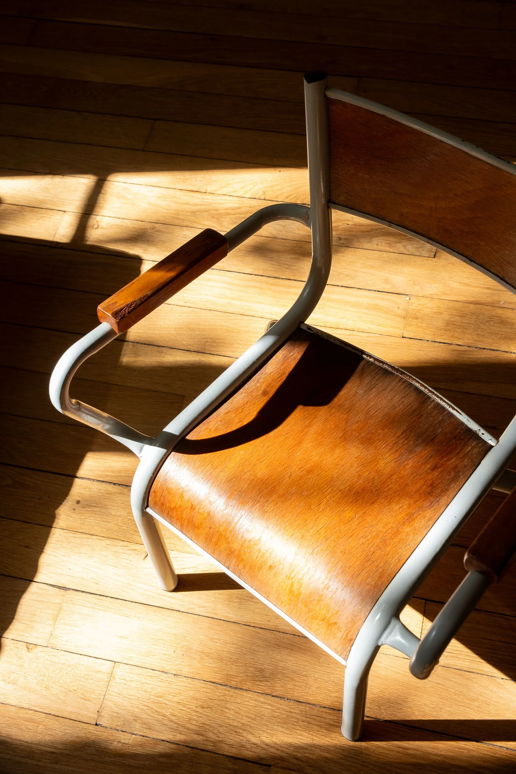 Chaise d'école pour enfant avec accoudoirs des années 50-60