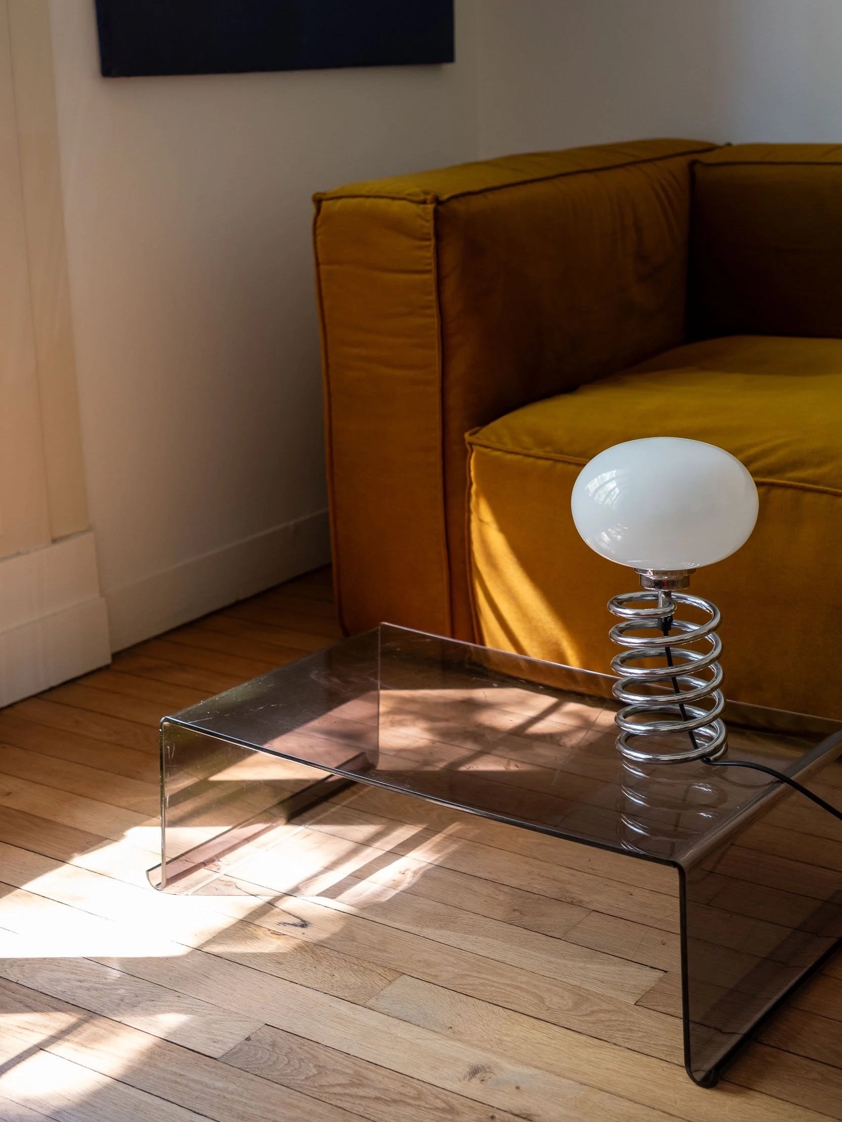 table-basse-vintage-plexiglas-ann%C3%A9es-1970-Pupilles-Vintage-Rennes5.jpg