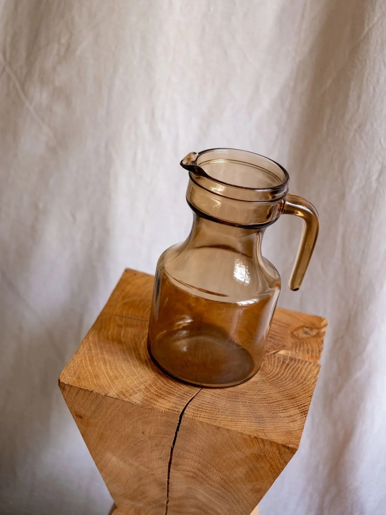 Pichet-verre-fume%CC%81-vintage-Pupilles-Vintage-Rennes2.jpg