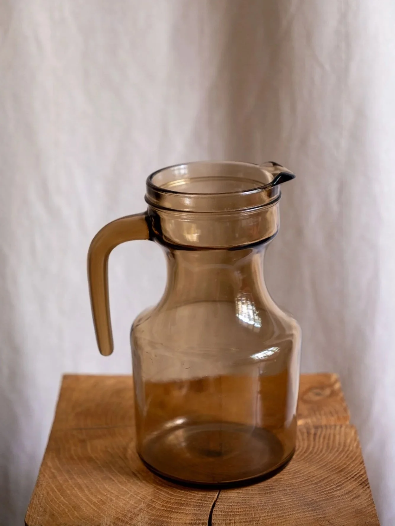 Pichet-verre-fume%CC%81-vintage-Pupilles-Vintage-Rennes5.jpg