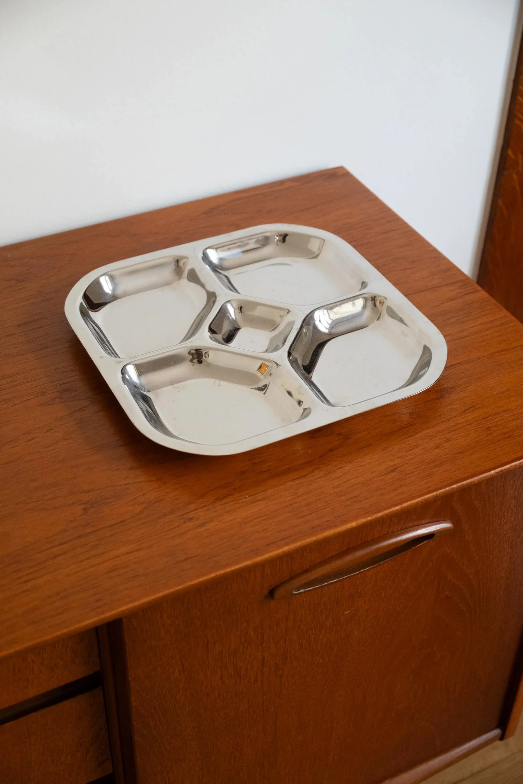 Plat à compartiments en inox - Années 70