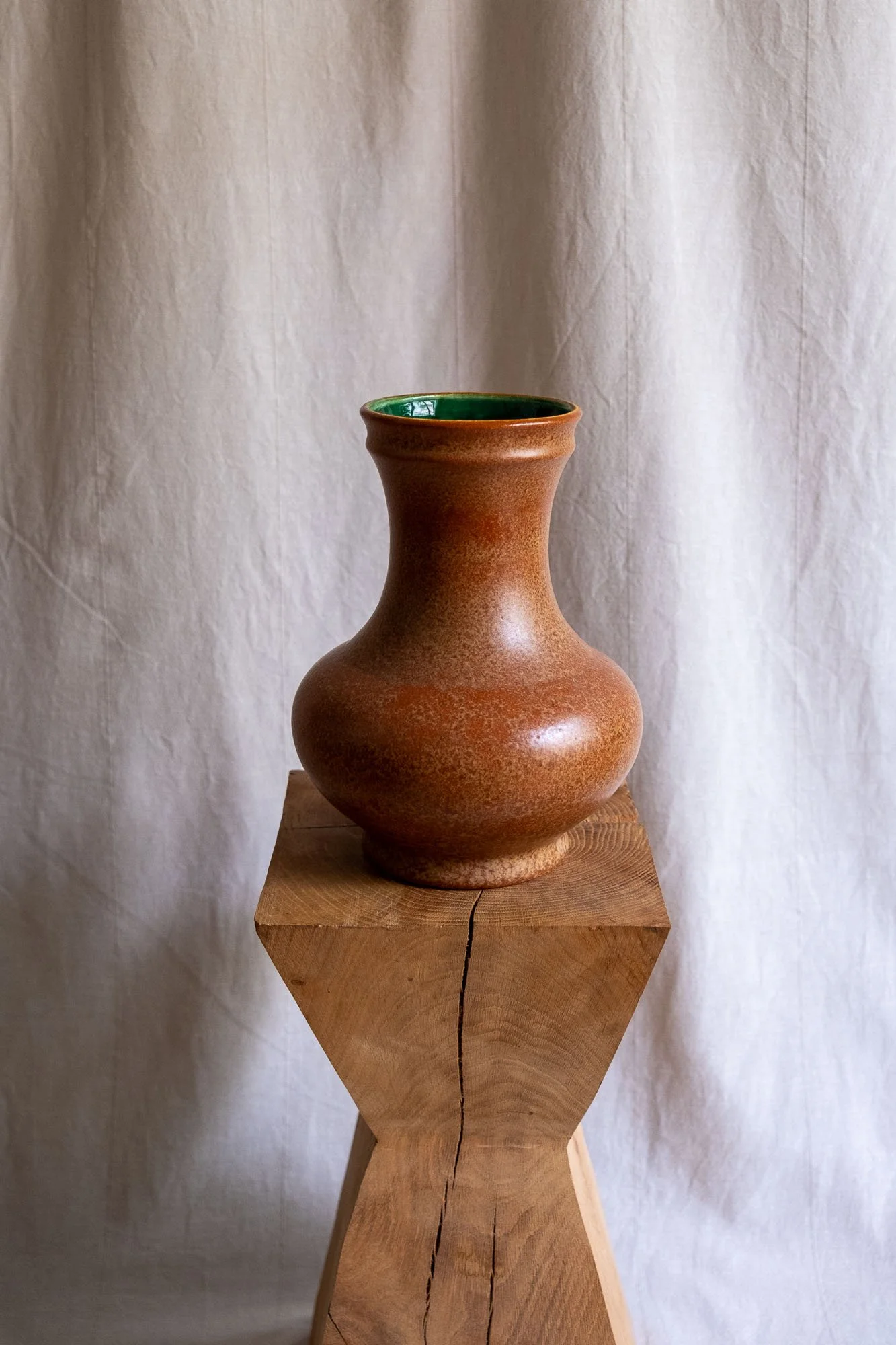 Vase-en-grès-intérieur-vert-vintage-Pupilles-Vintage-Rennes1.jpg
