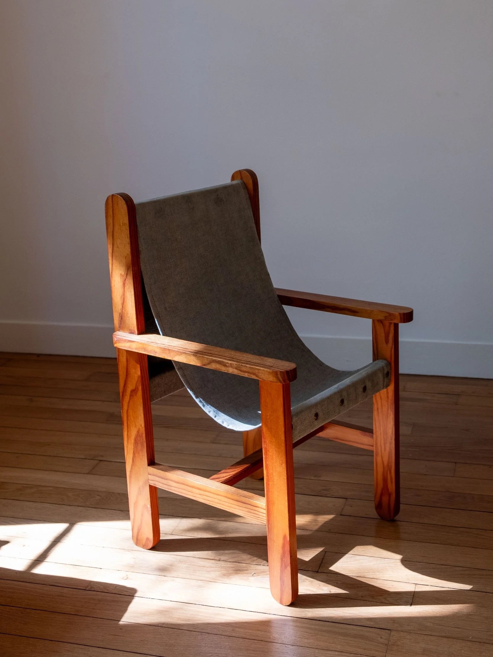 Chaise-enfant-vintage-bois-et-tissu-transat-fauteuil-Pupilles-Vintage-Rennes5.jpg