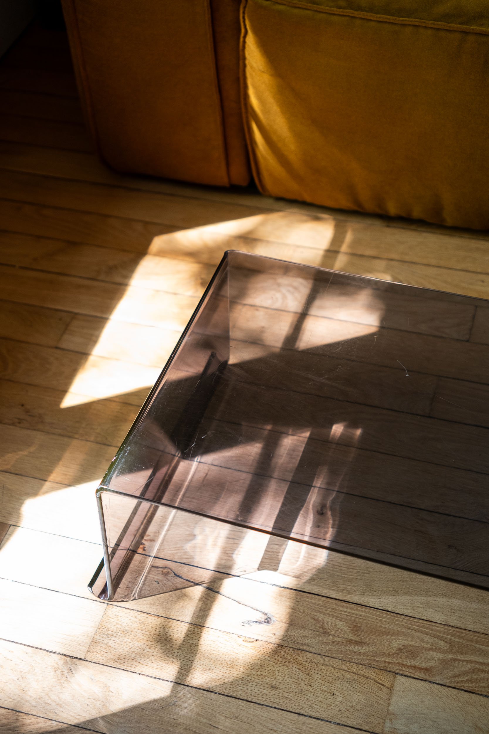 table-basse-vintage-plexiglas-années-1970-Pupilles-Vintage-Rennes4.jpg