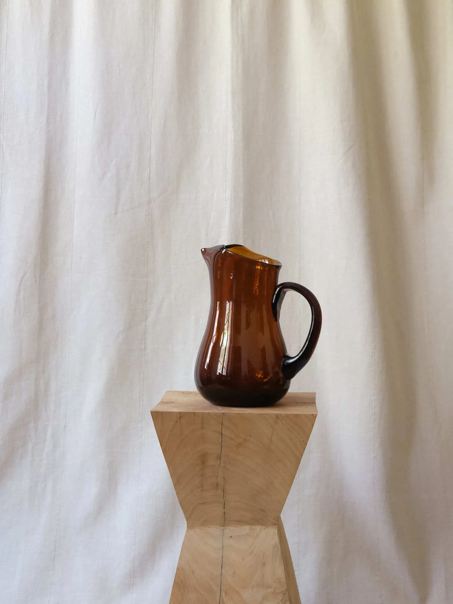 Carafe ambrée vintage Pupilles brocante