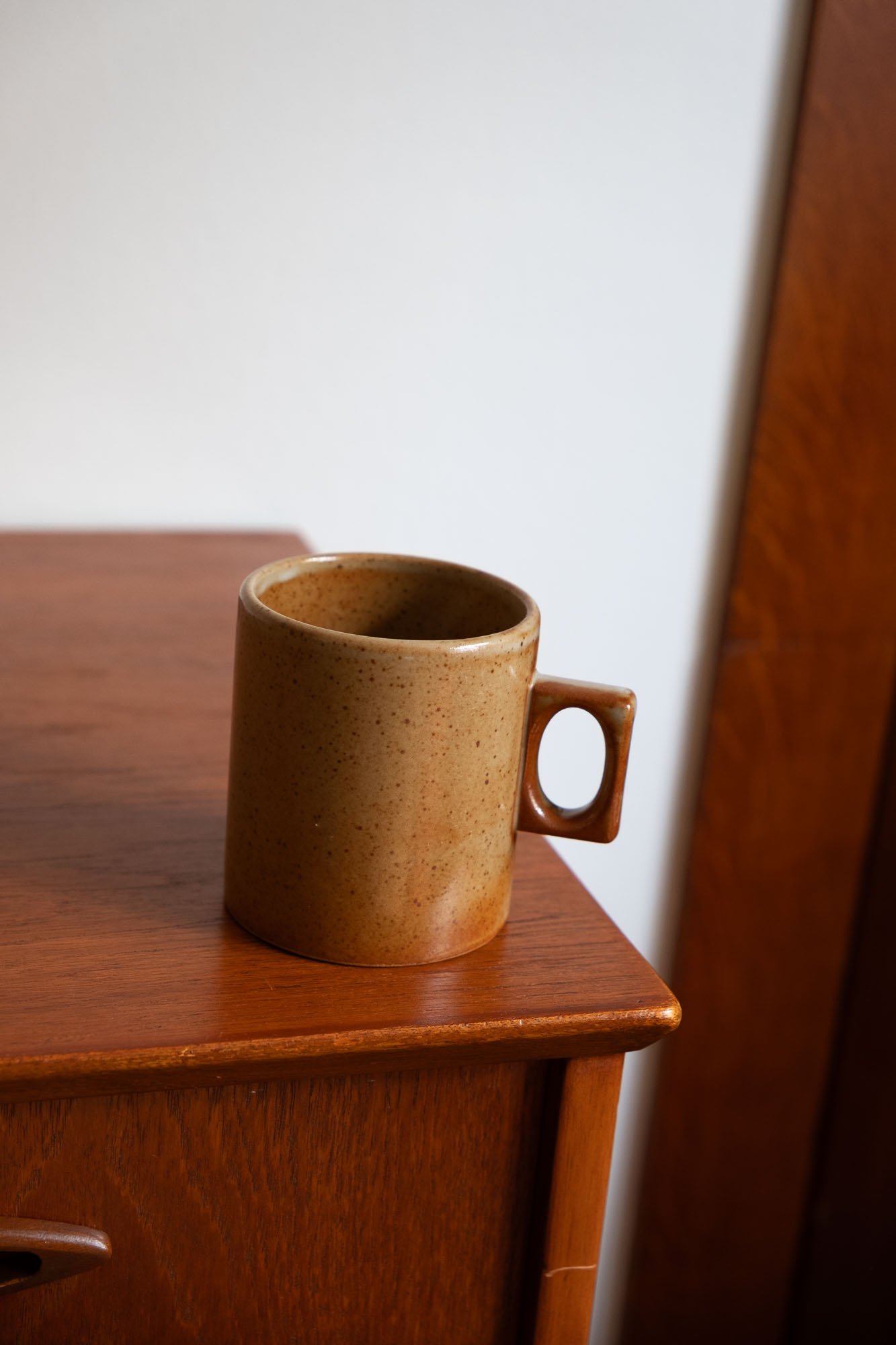 Tasse-mug-en-Grès-de-Brenne-vintage-Pupilles-Vintage-Rennes2.jpg