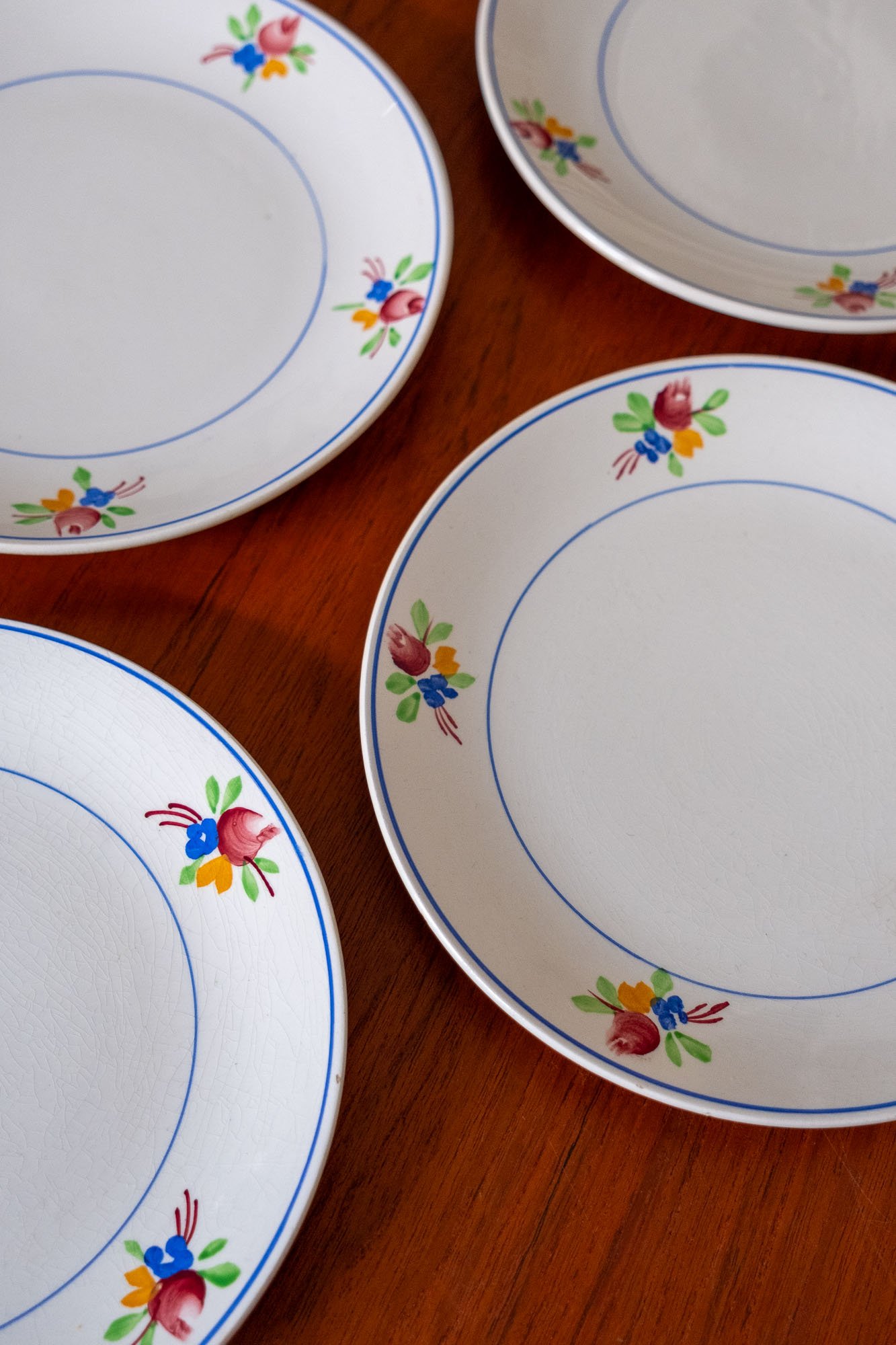 Assiettes-à-dessert-fleurs-vintage-Pupilles-Vintage-Rennes6.jpg