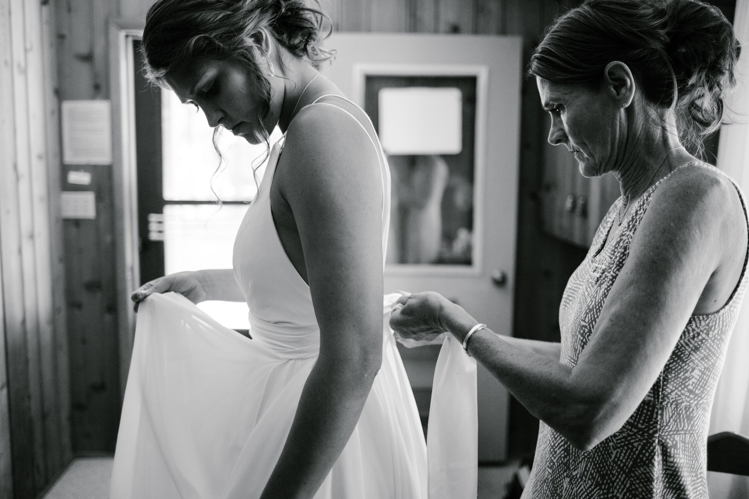 JoeyGracia_Wedding_GettingReady-108.JPG