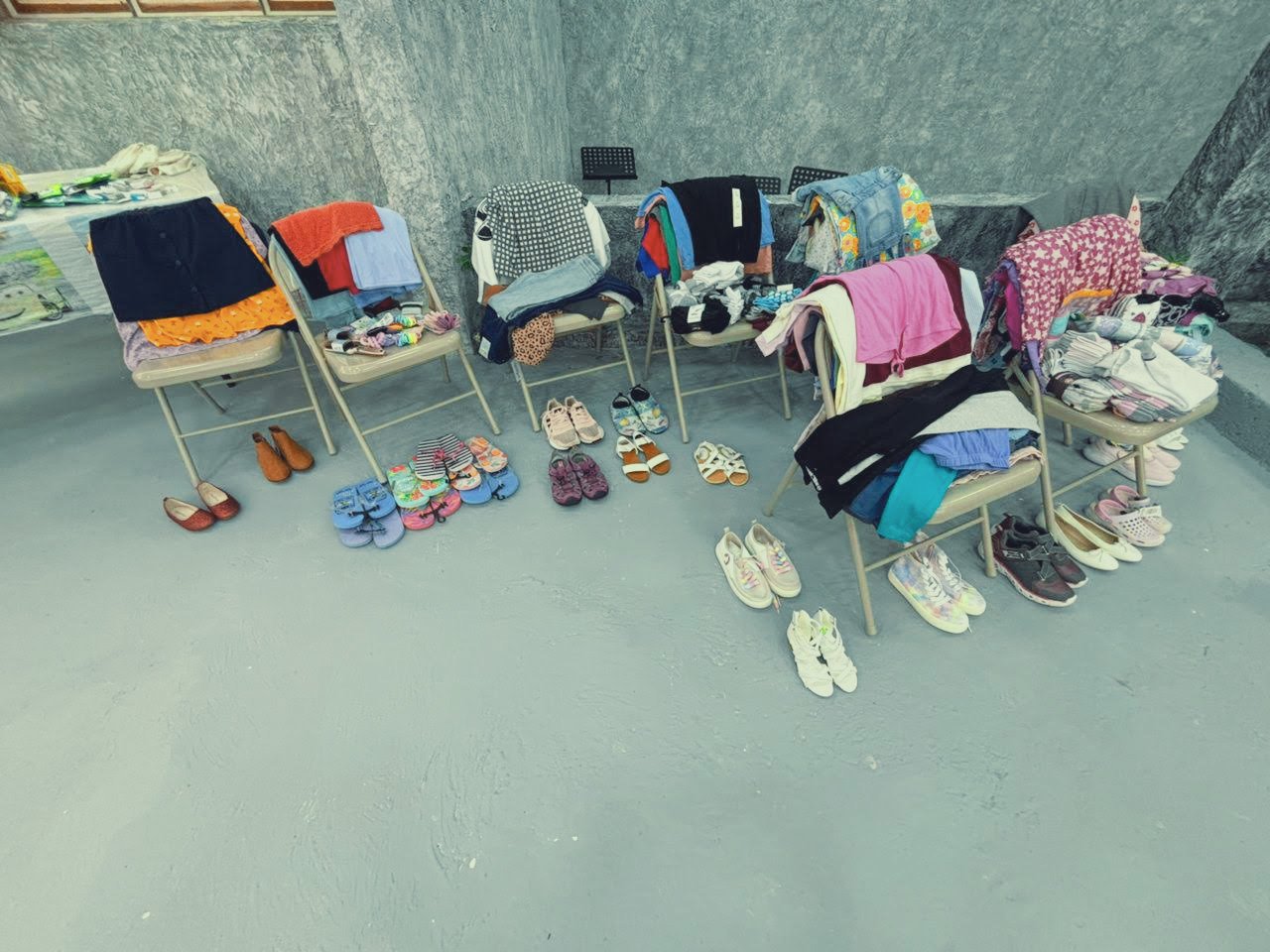 At Healing Music, we coordinate with our school in Cuba to deliver much-needed donations.