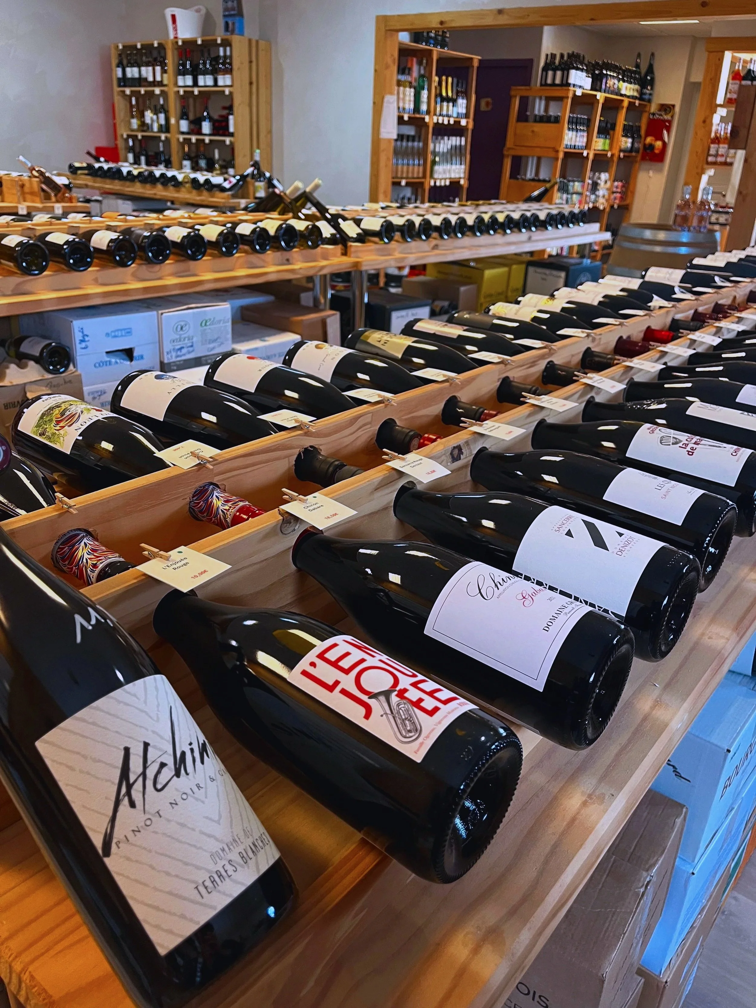 Cave à vin, pour tous les budgets et occasions ; vin d'Alsace, rosés de l'été, grands crus classés et vignerons indépendants