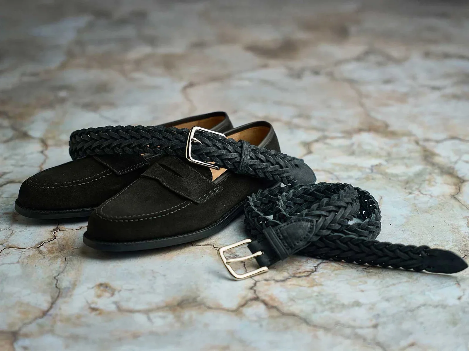 FRAME_Beorma_suede belt_charcoal.jpg
