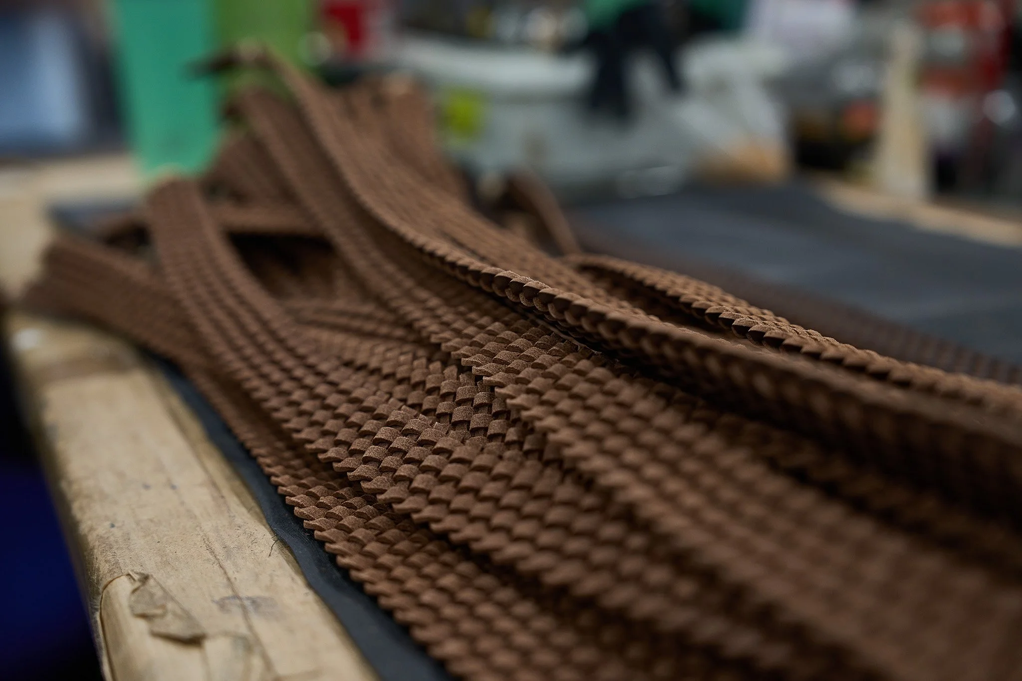 Beorma_suede belt_chestnut.jpg