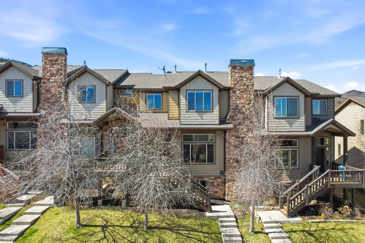 31 - 5655 Oslo Lane.jpg