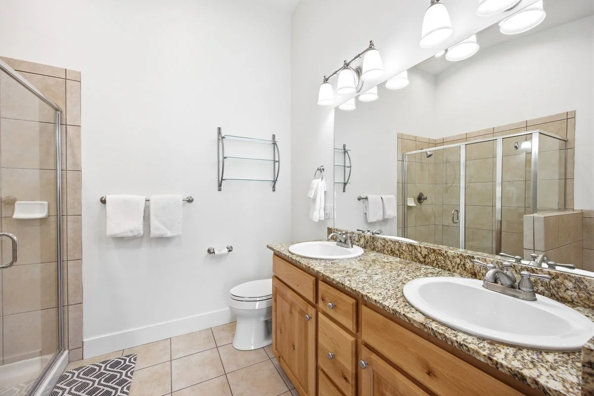 15 - 5655 Oslo Lane.jpg