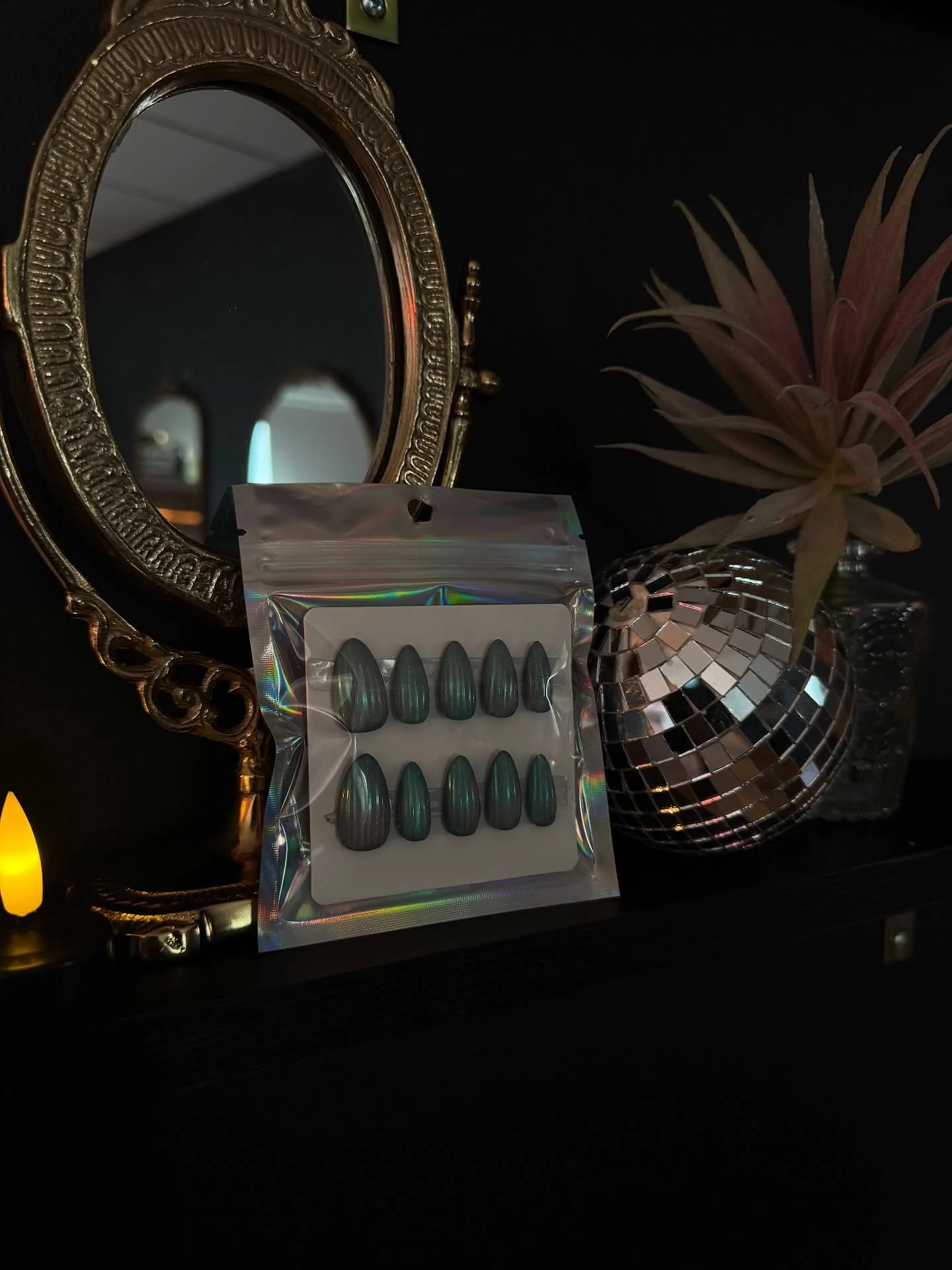 LIMITED TIME ONLY 🖤 (Read below to order)

Custom press-on sets for $20
 no limits on design, length, or shape.
Every set includes everything you need to apply, plus an aftercare goodie bag (while supplies last) ✨
Link is in bio to put in your order