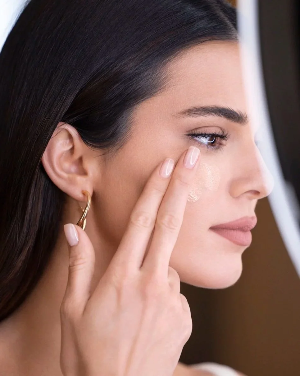 20230720-digital-infaillible-24hfreshwear-powder-still-beautyresult2-kjenner_dmi_image_na_no-cta.jpg