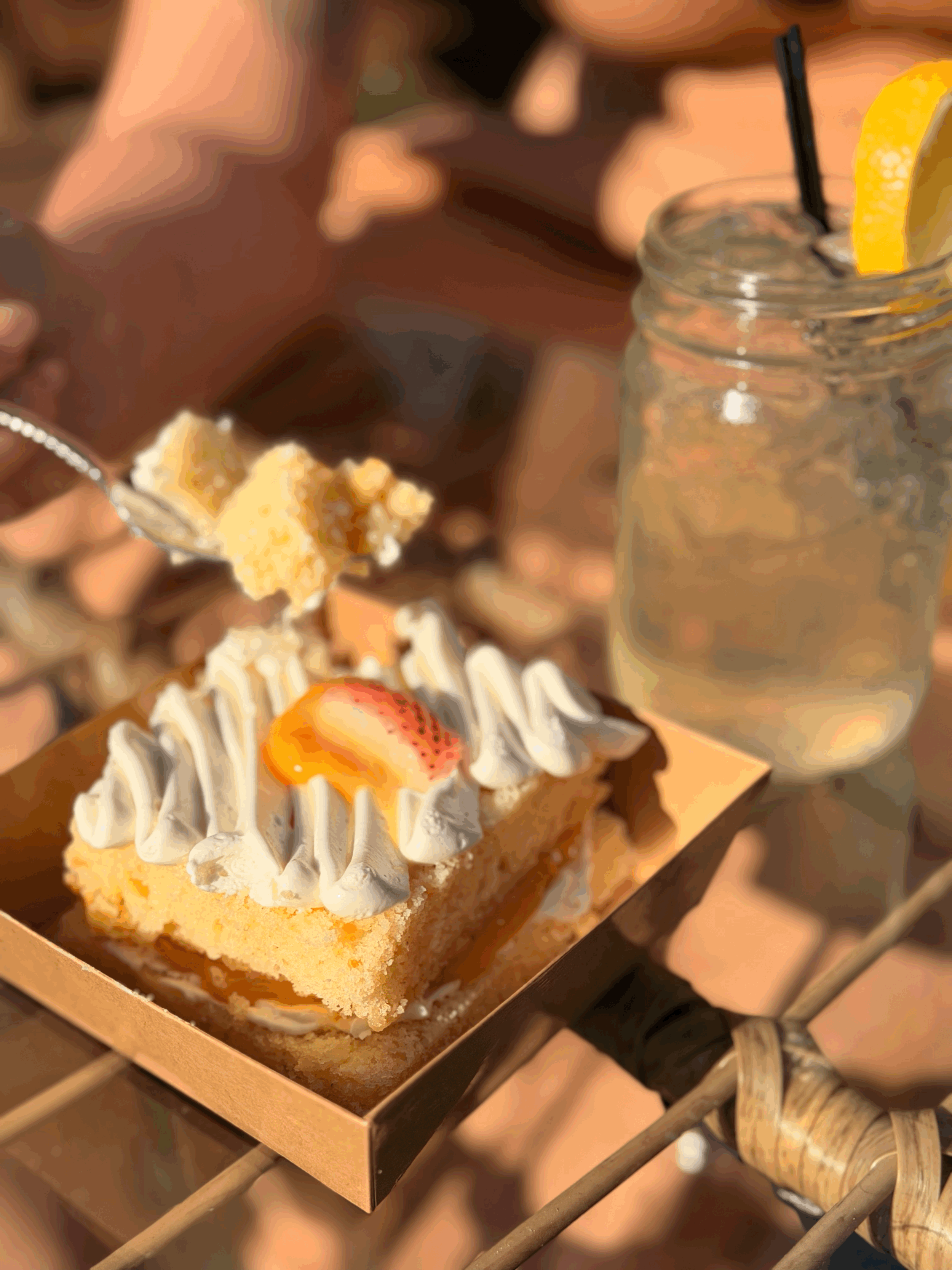 Cake+Cocktails at The Mule