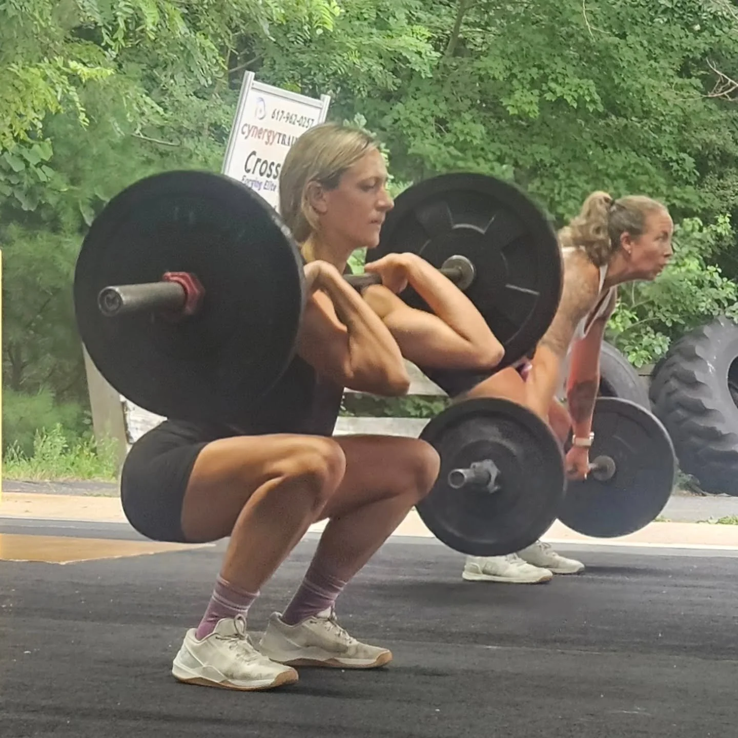 2 for 1 this morning!
Front Squats and Rowing for half and a 36 minute EMOM for the other half!
Strong work everyone!!