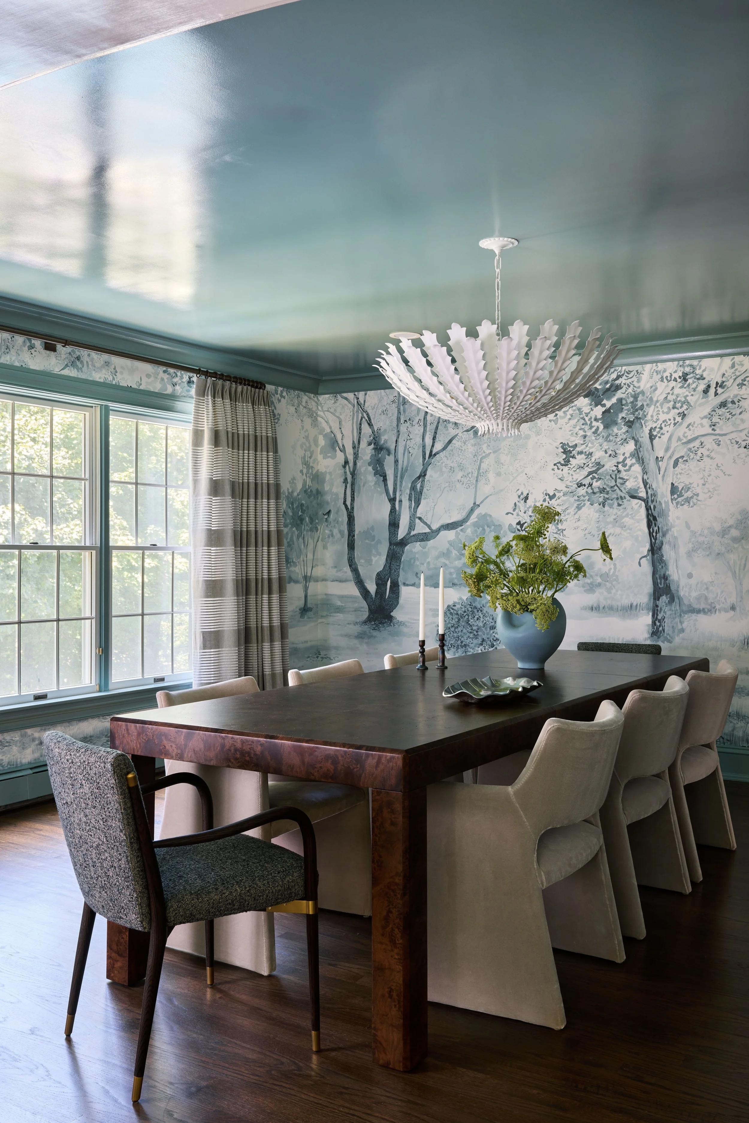 dining room in a chappaqua estate