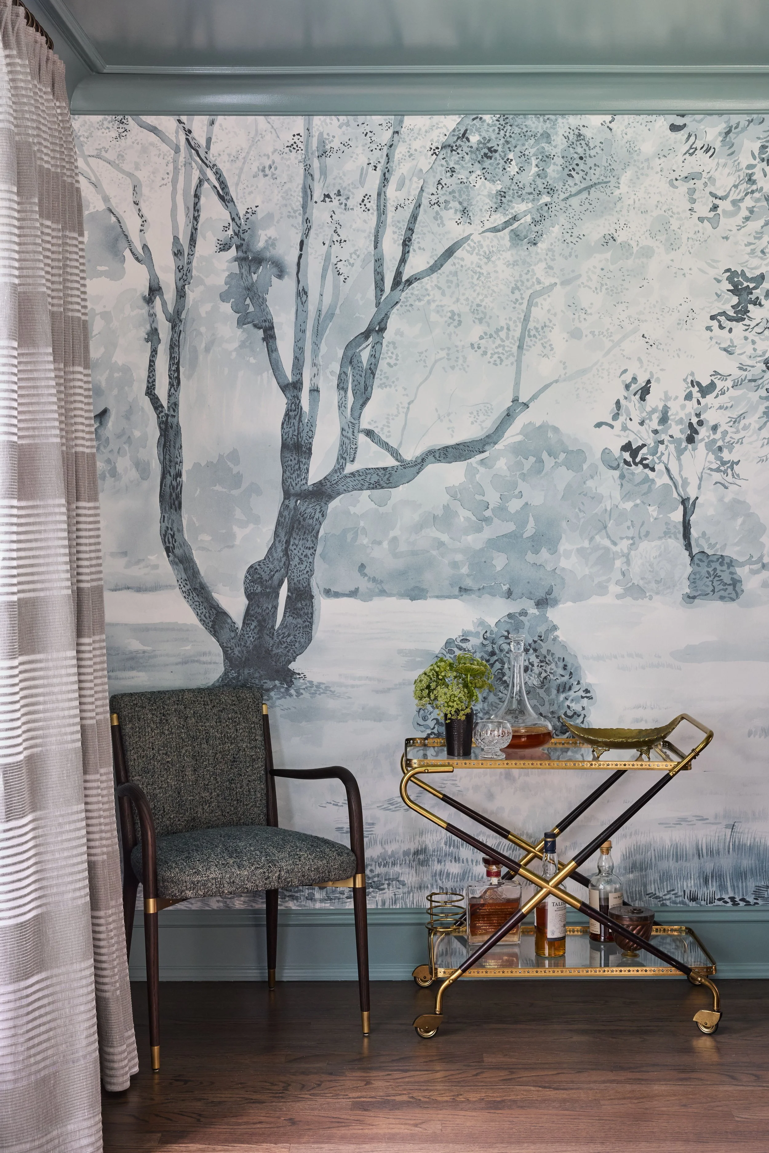 wallpaper design dining room.jpg