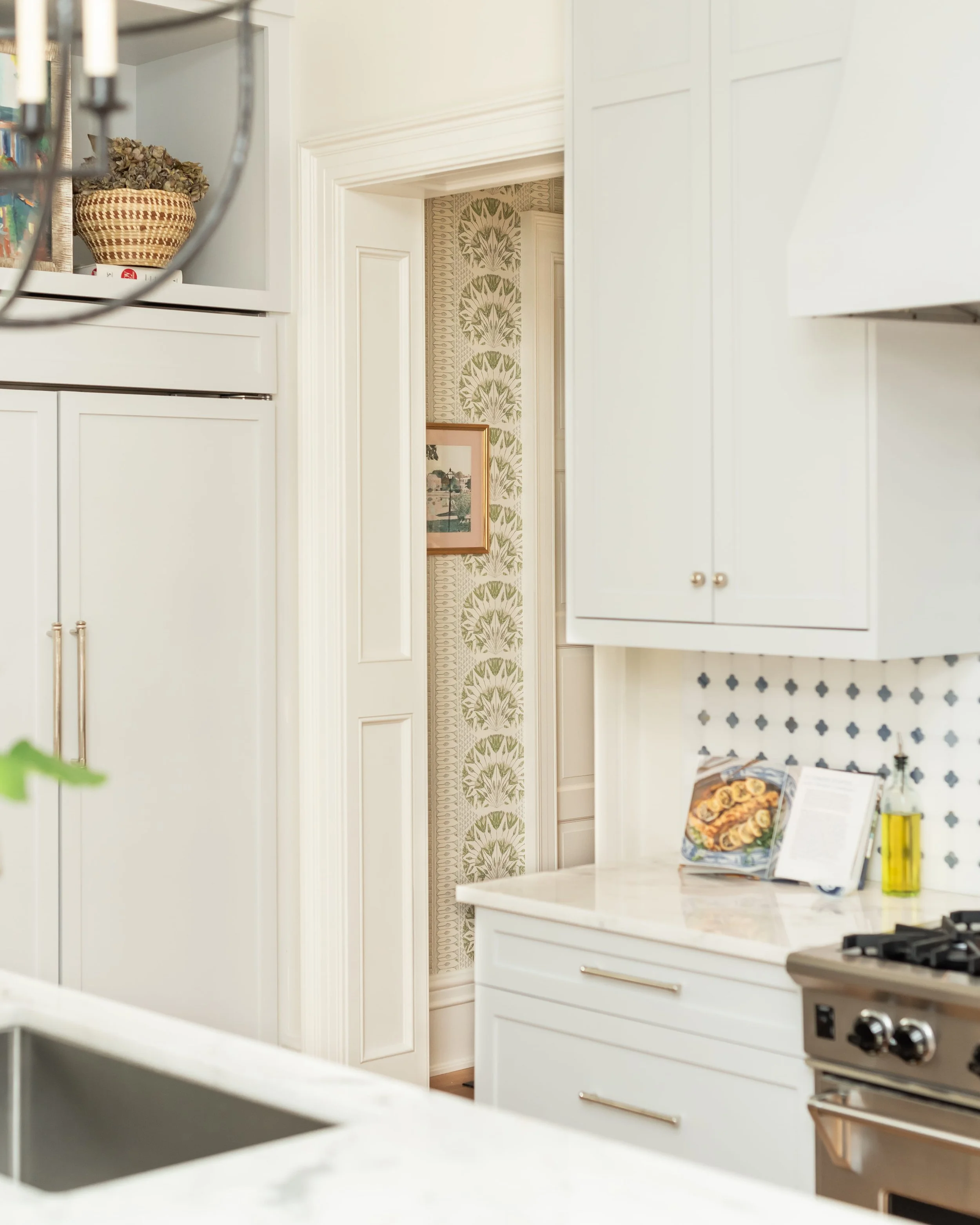 claudia leonard interiors daniel island estate 15.jpg