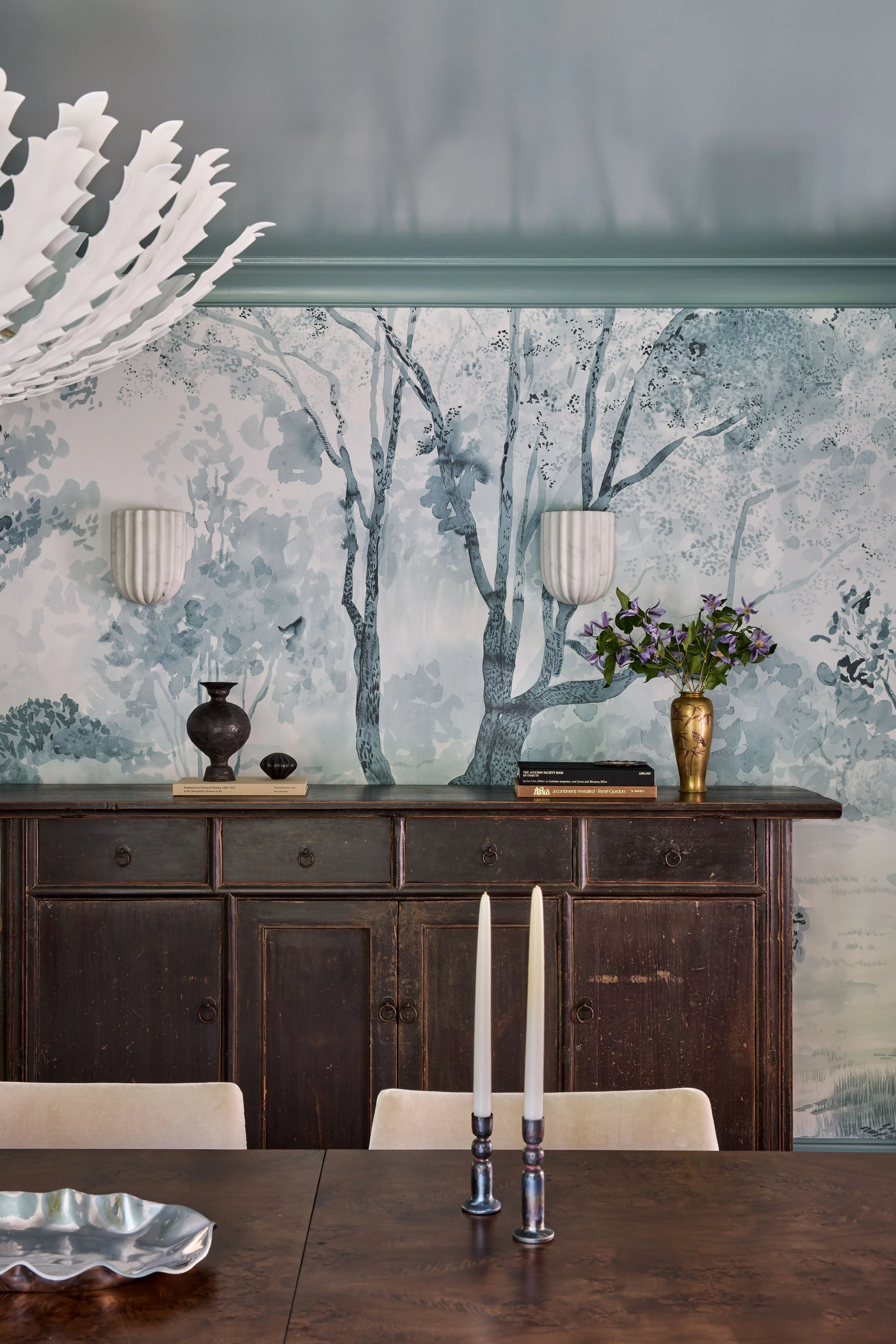 floral wallpaper inspo.jpg