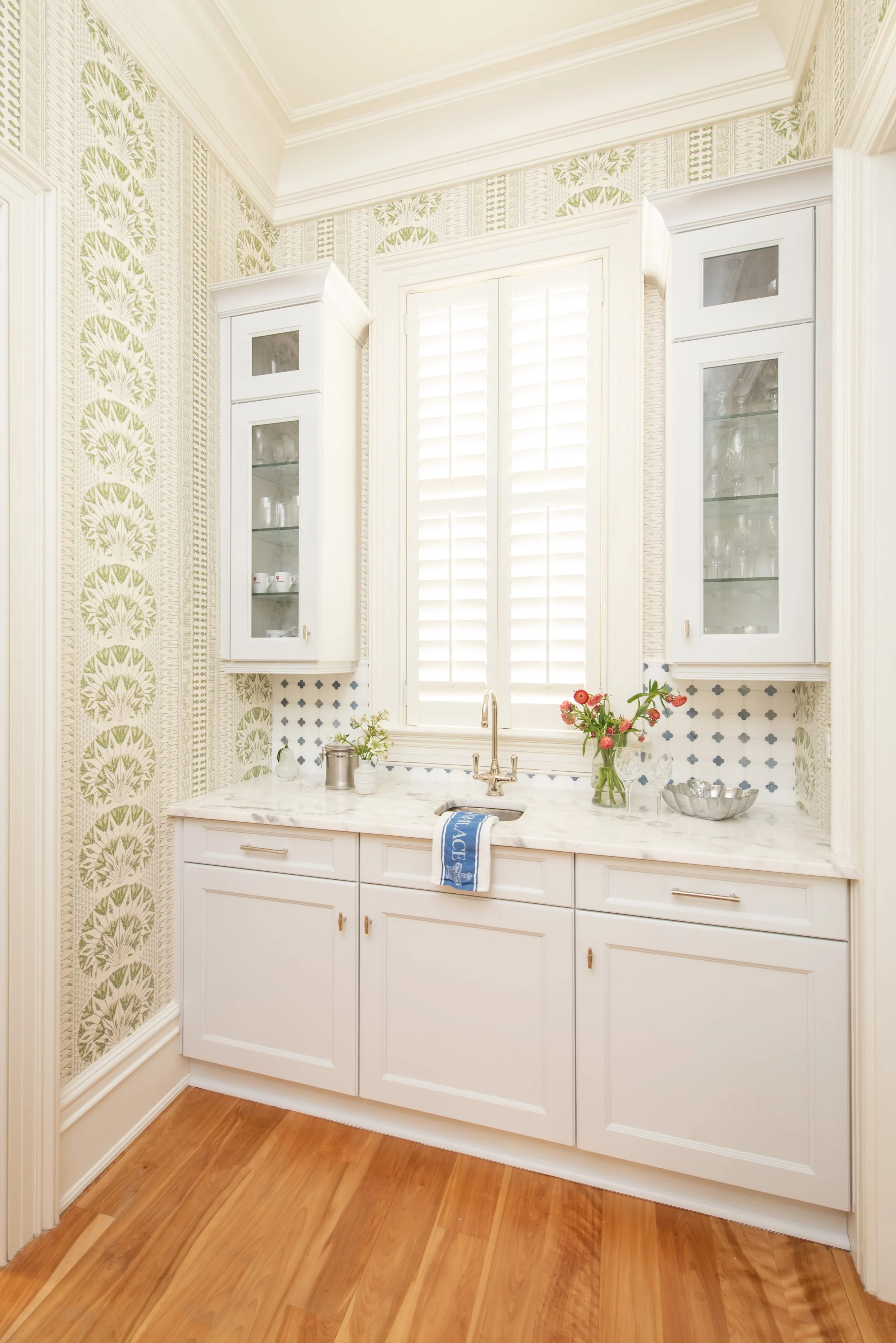 claudia leonard interiors daniel island estate 17.jpg