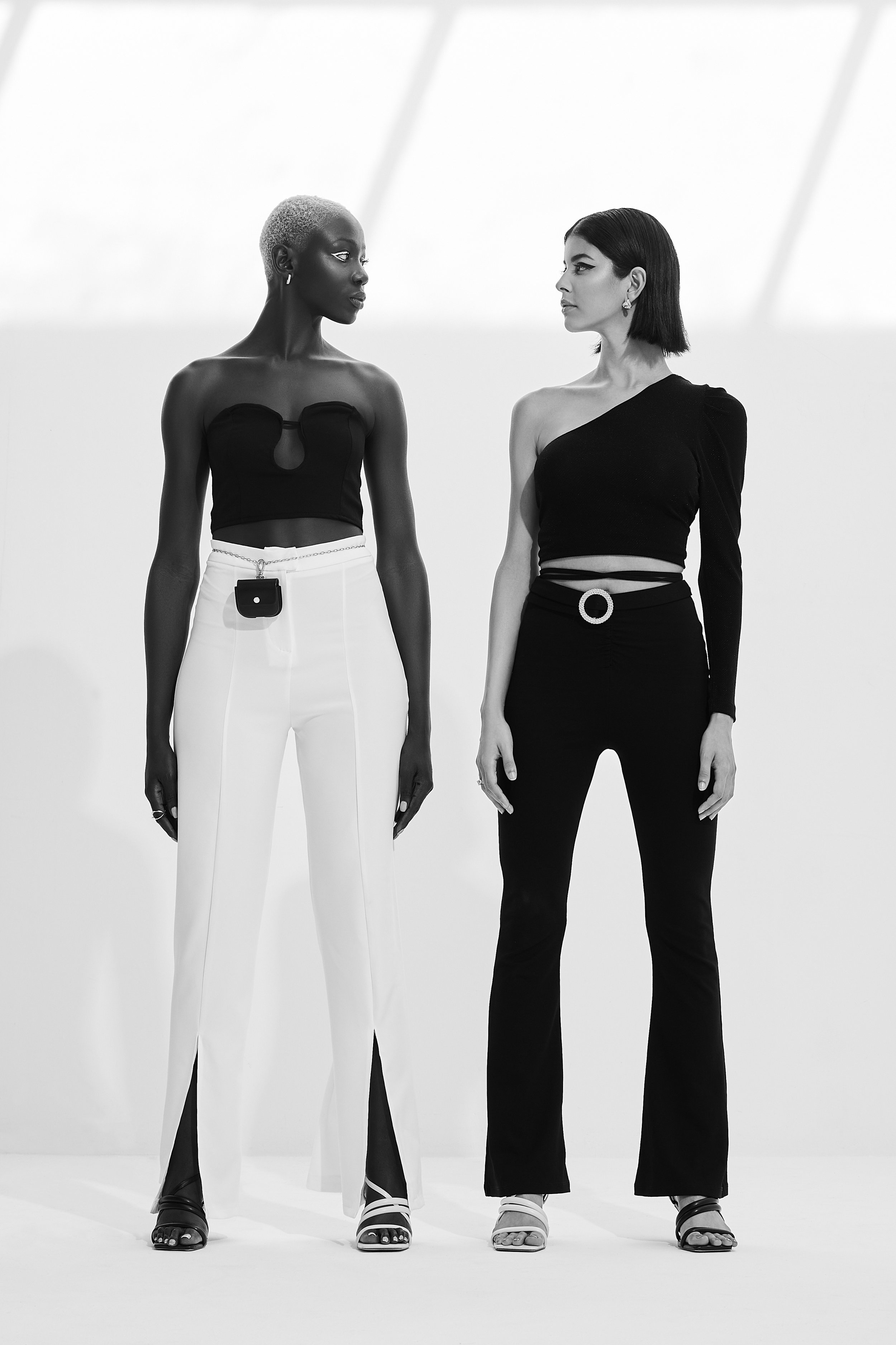 BLACK & WHITE 06-12-228065.jpg