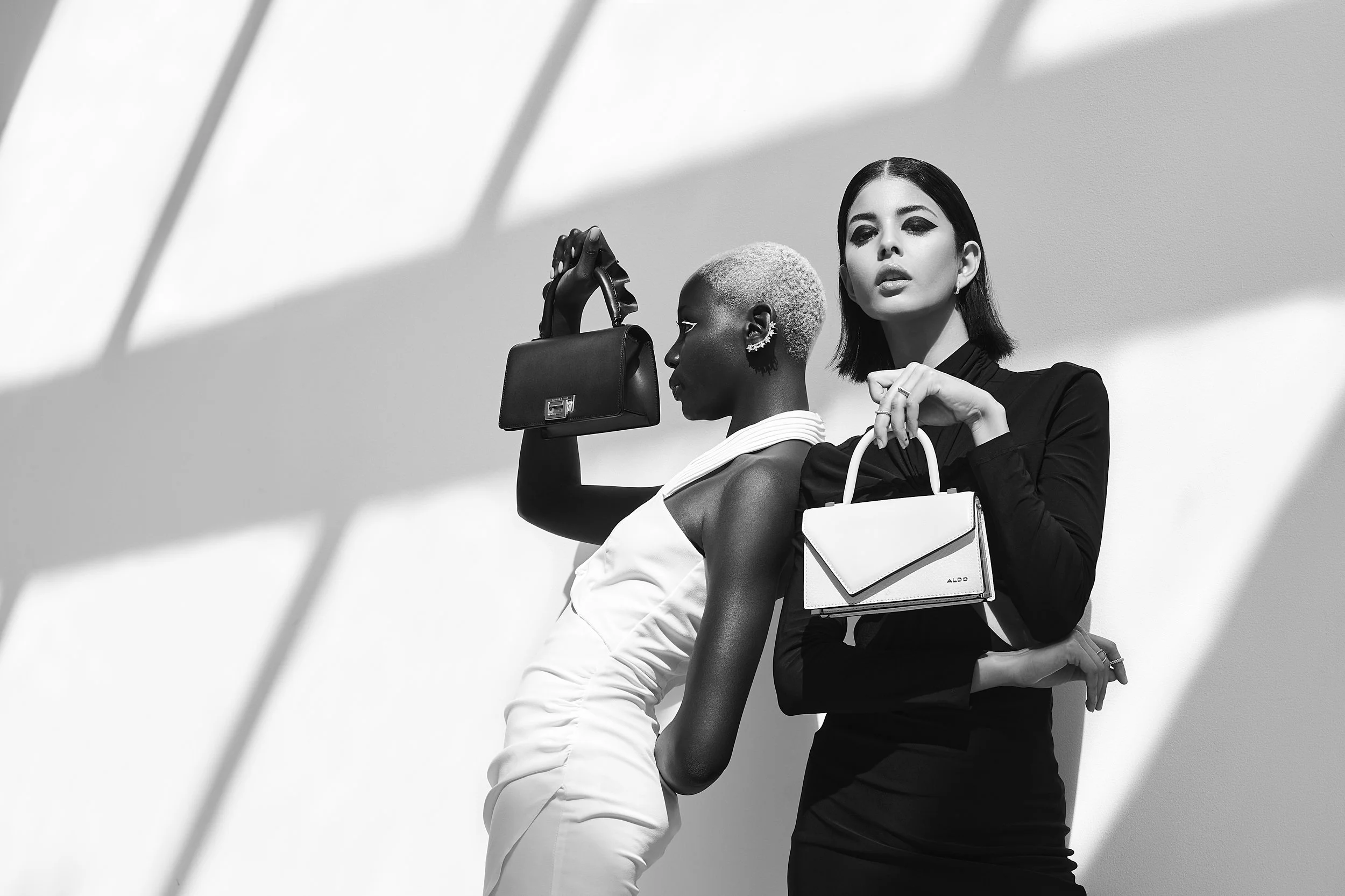 Monochrome06-12-227708 1.jpg