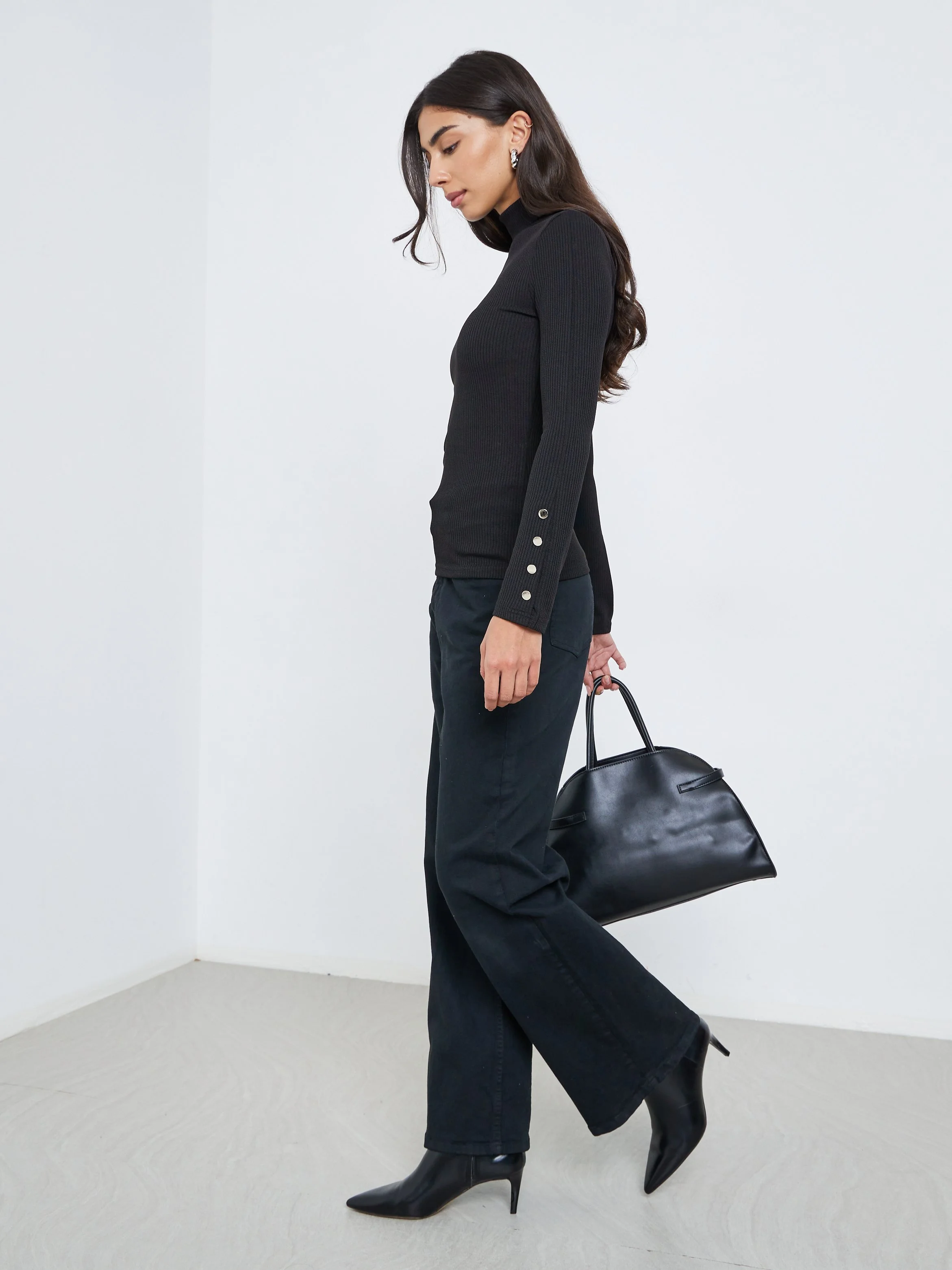 7022035201_2 (1).jpg