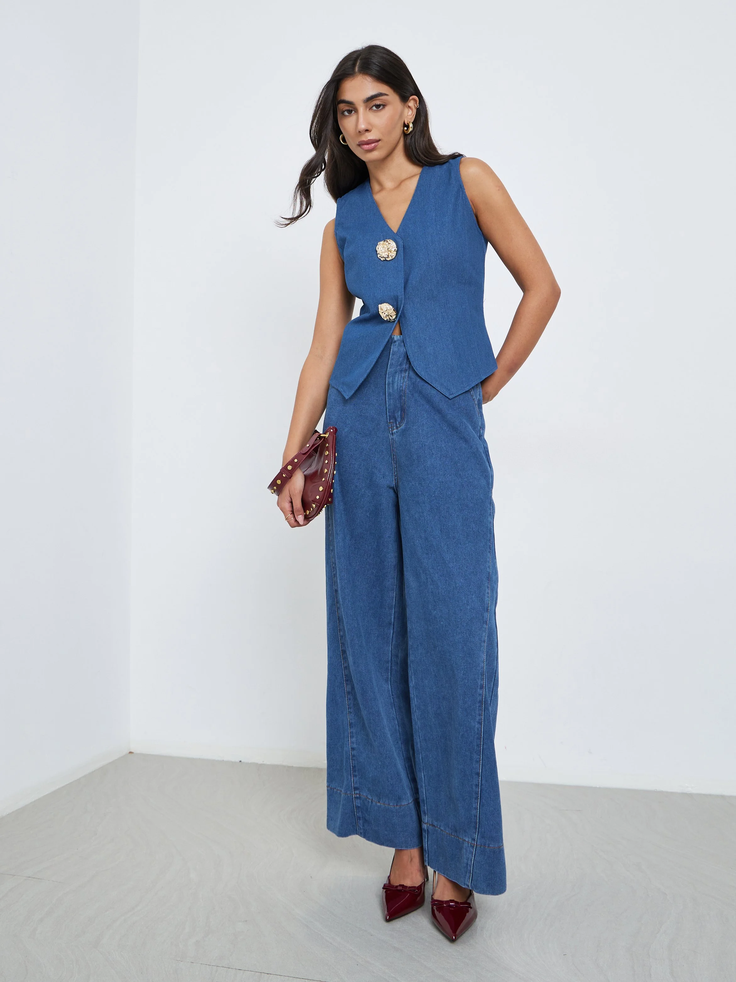 7021857903_2 (1).jpg