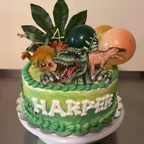 dino 4 bday cake.jpg