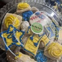 pitt grad cutout tray.jpg
