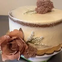 naked pink floral cake.jpg