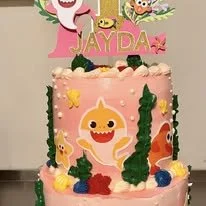 baby shark tier cake.jpg