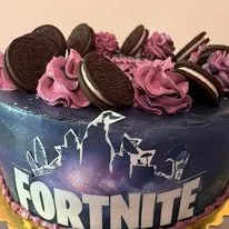 fortnite oreo cake.jpg