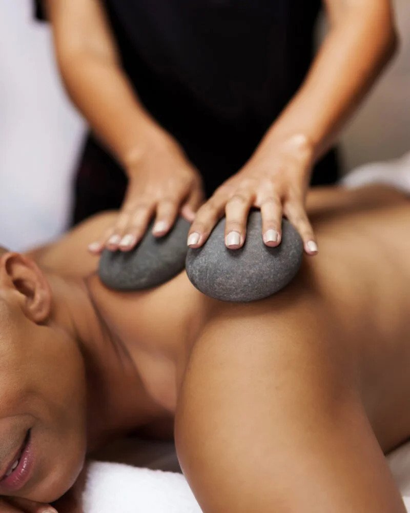 Hot Stone Massage (1-2)