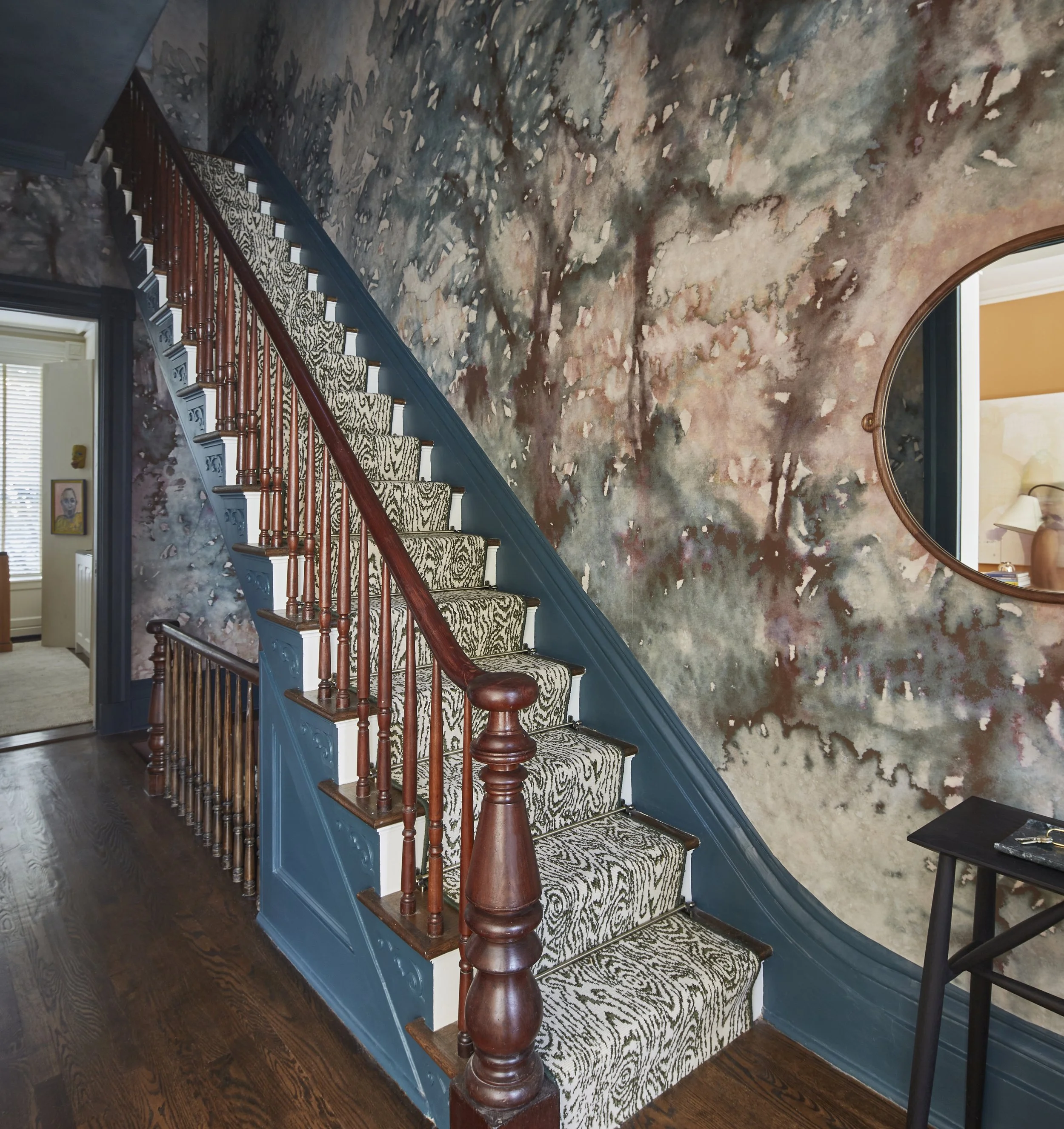 Park Bath Entry tight stair toward garden_JMorris_JACOBSNAVELY_014.jpg