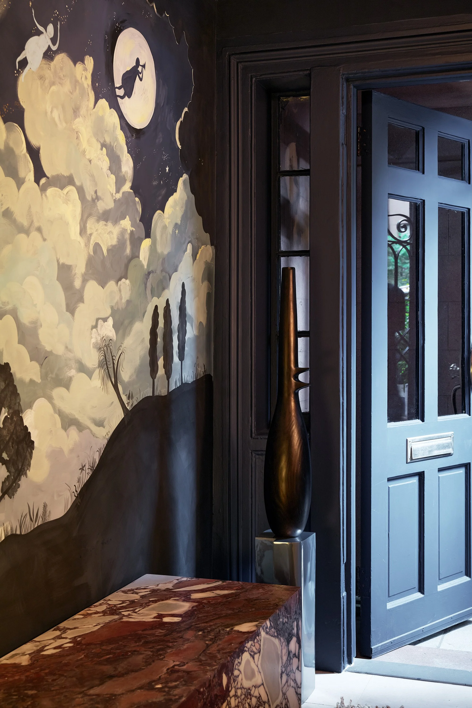 182 CLINTON_SHAPELESS0536_TONED.jpg