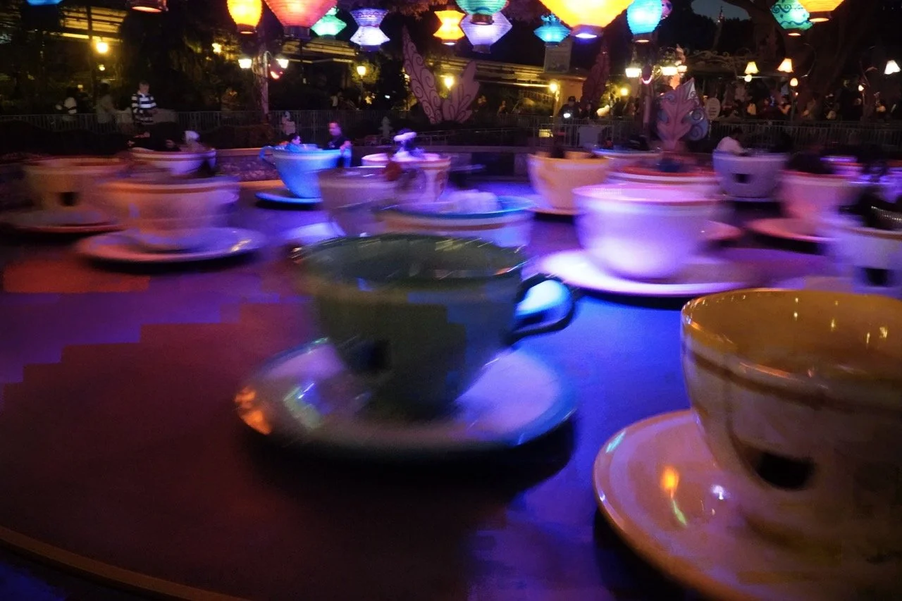D spinning cups at night-8591 Large.jpeg