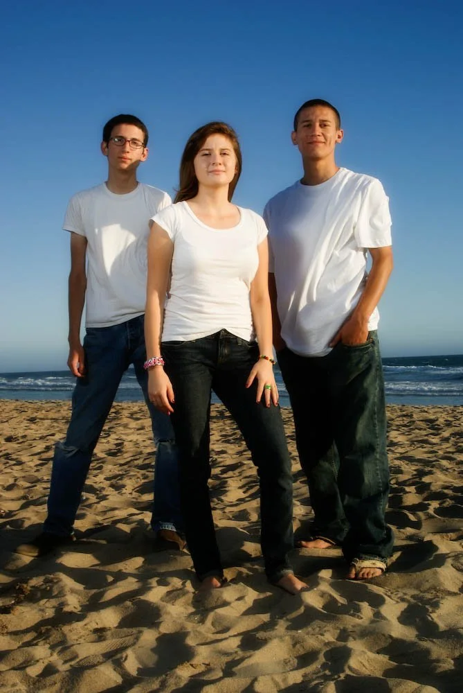  family photography, family portraits, Arizona, phoenix, family photo session,  beach photography at Huntington Beach Pier