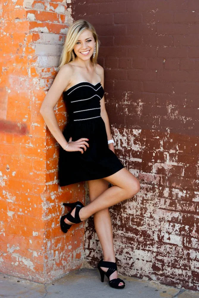 Senior portrait session, senior photography, Arizona photographer, phoenix area photographer, senior photos, Downtown Phoenix Arts District and Roosevelt Row