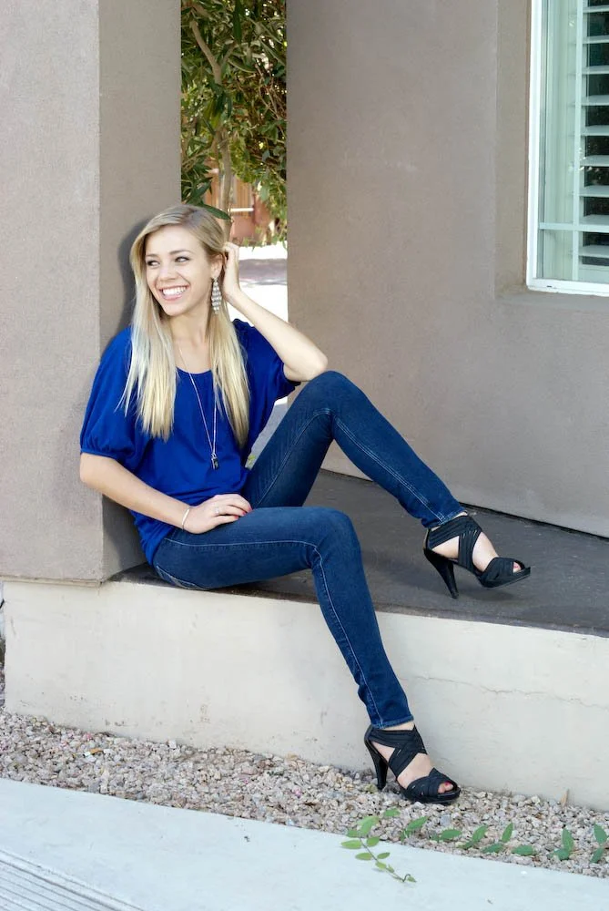 Senior portrait session, senior photography, Arizona photographer, phoenix area photographer, senior photos, downtown phoenix arts district and Roosevelt Row