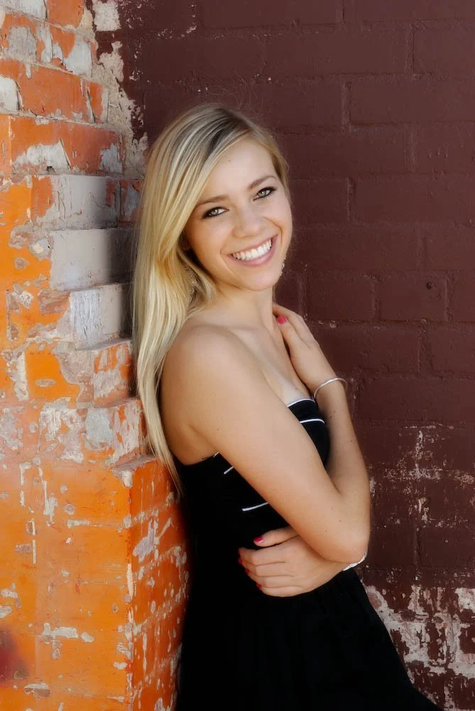Senior portrait session, senior photography, Arizona photographer, phoenix area photographer, senior photos, downtown phoenix arts district and Roosevelt Row